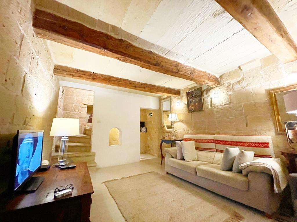 Most Central Apartment Valletta, Renaissance Building Extérieur photo