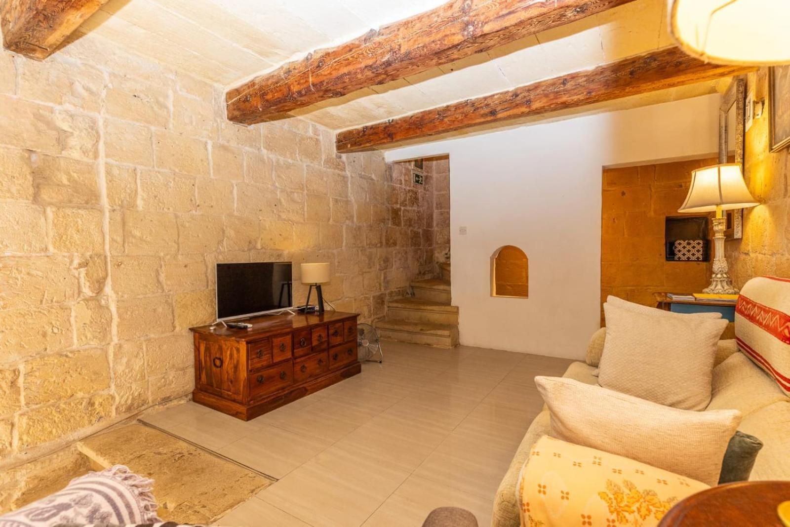 Most Central Apartment Valletta, Renaissance Building Extérieur photo