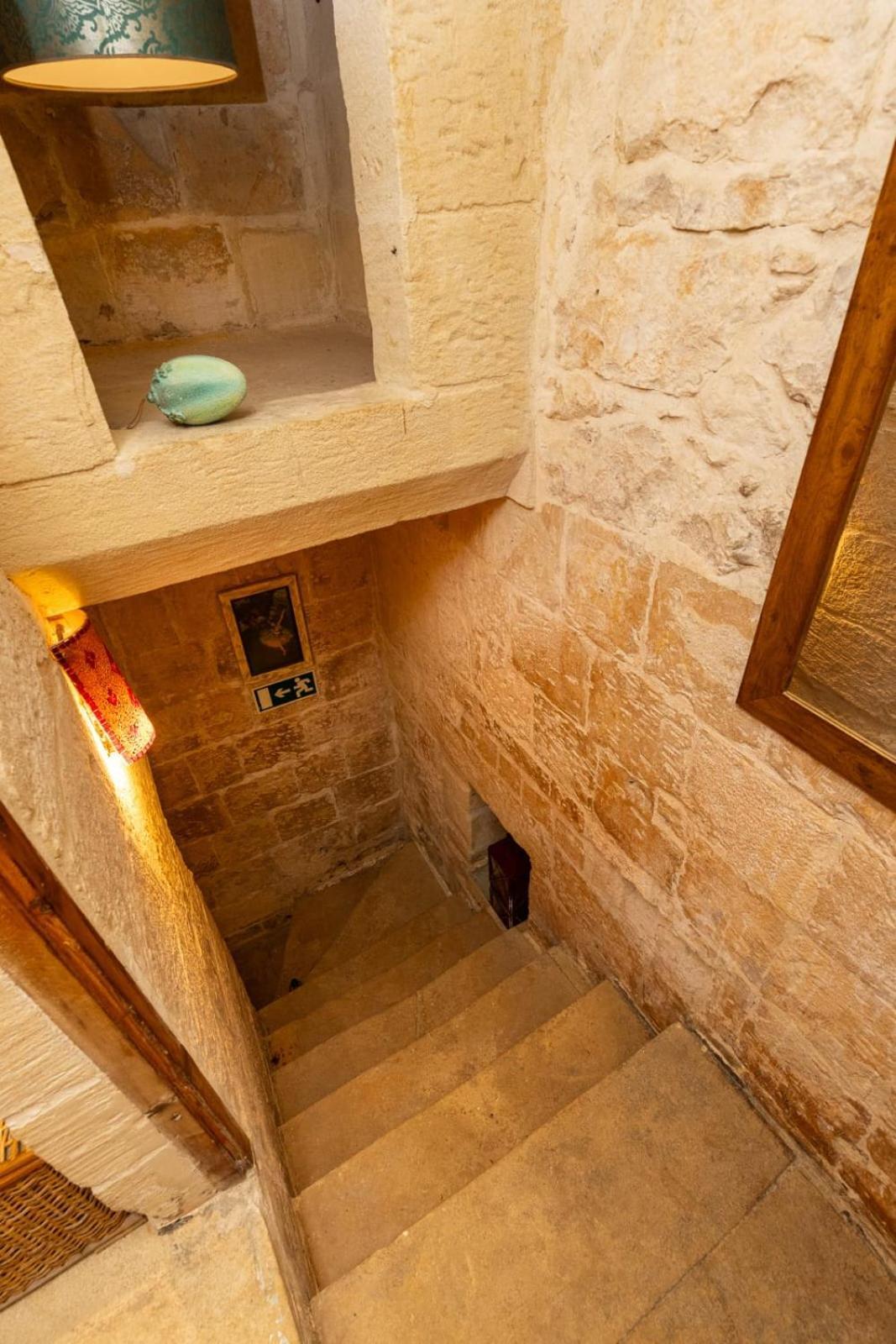 Most Central Apartment Valletta, Renaissance Building Extérieur photo